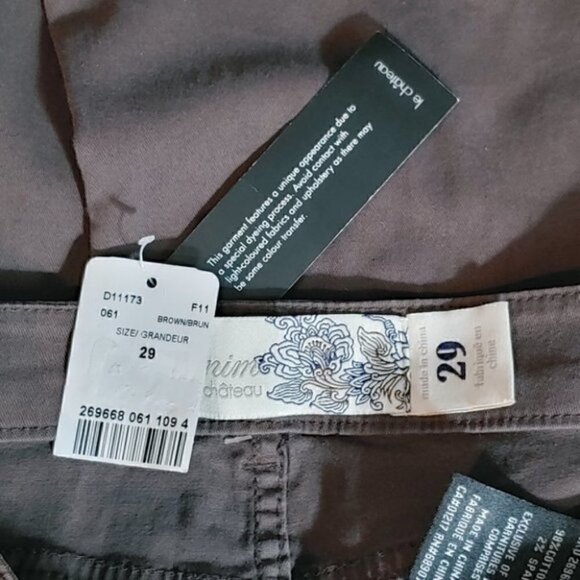 NWT LE CHATEAU Brown mid-rise flare long leg jeans - Picture 6 of 9